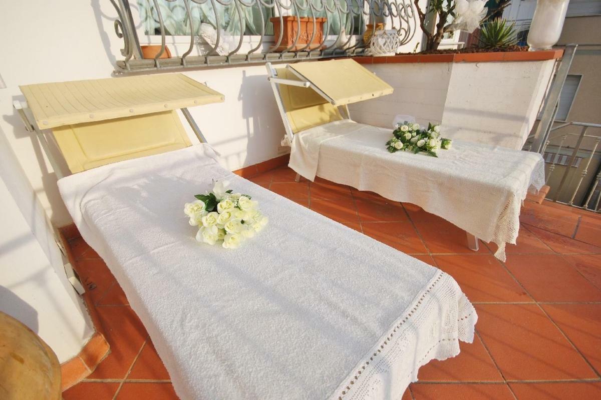 Raffinato Attico Vicino Al Mare Con Solarium Lido Di Camaiore Exterior photo